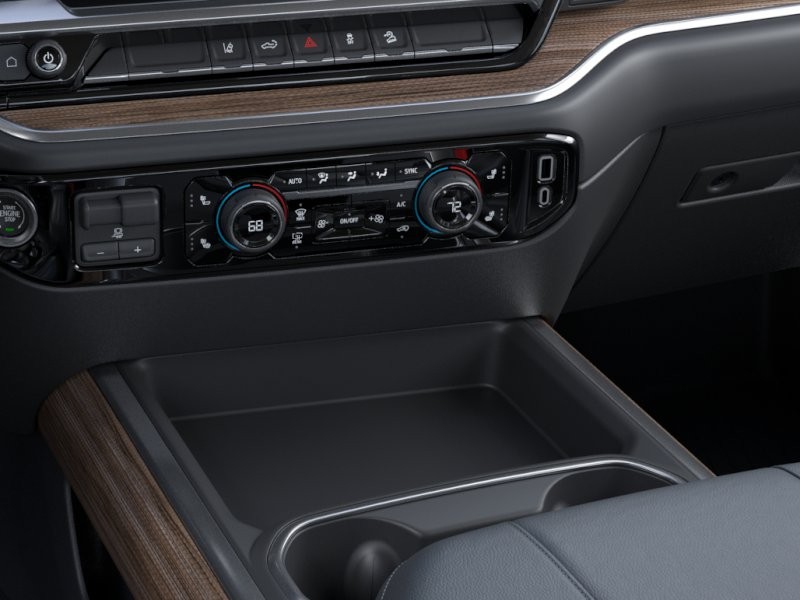 Chevrolet Silverado 3500HD Vehicle Full-screen Gallery Image 23
