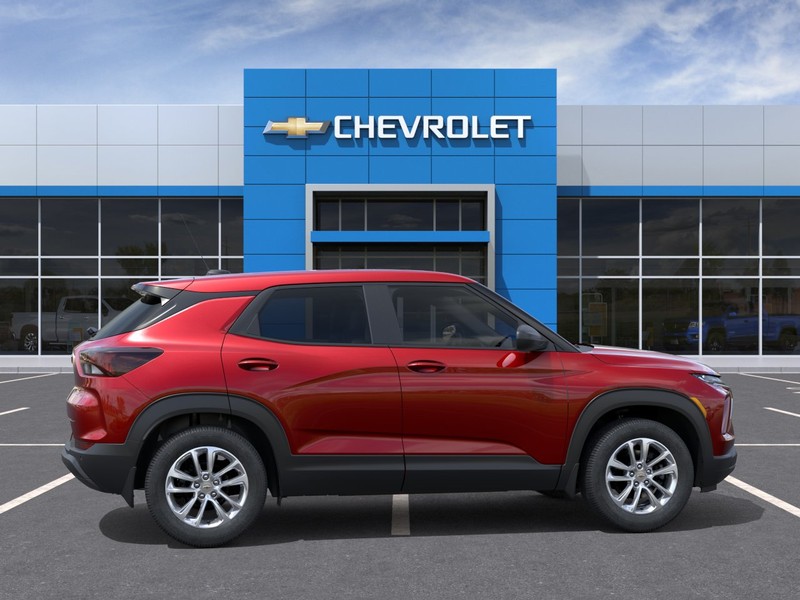 Chevrolet Trailblazer Vehicle Full-screen Gallery Image 5