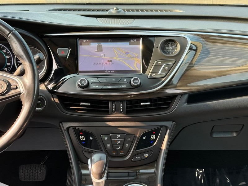 Buick Envision Vehicle Full-screen Gallery Image 14