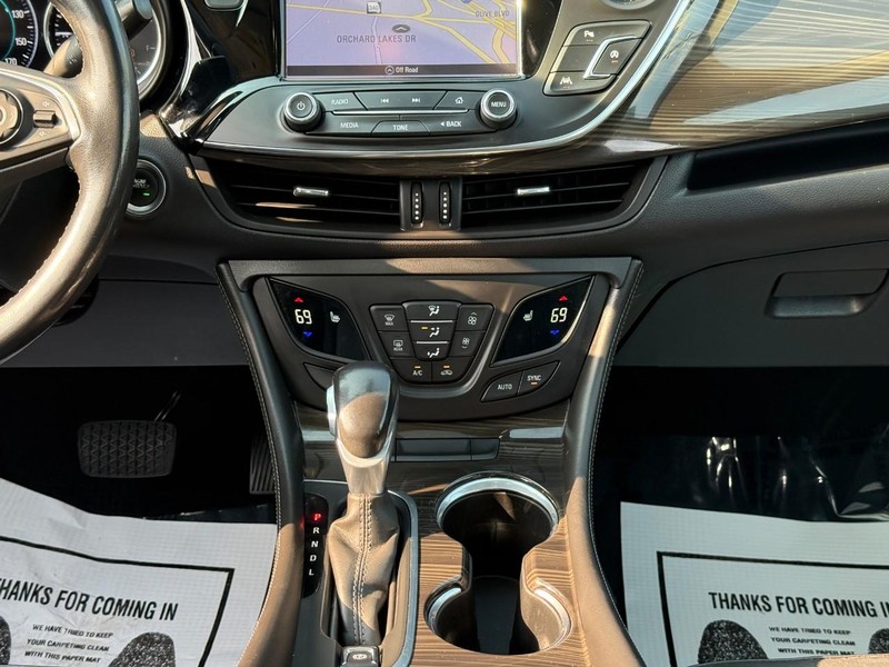 Buick Envision Vehicle Full-screen Gallery Image 15