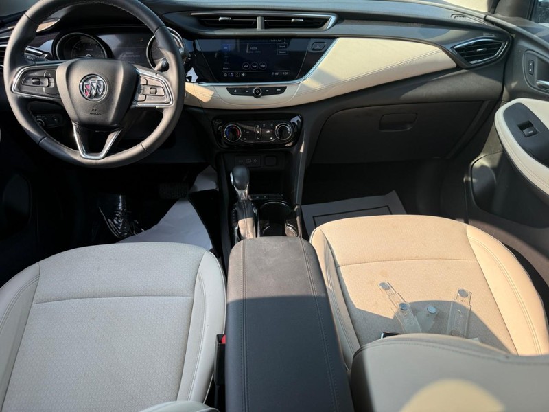Buick Encore GX Vehicle Full-screen Gallery Image 11