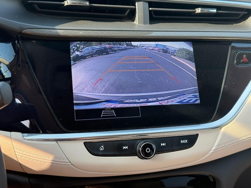 Buick Encore GX Vehicle Full-screen Gallery Image 23