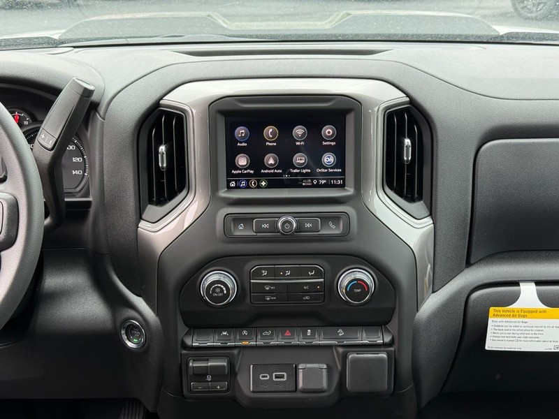 Chevrolet Silverado 1500 Vehicle Full-screen Gallery Image 8