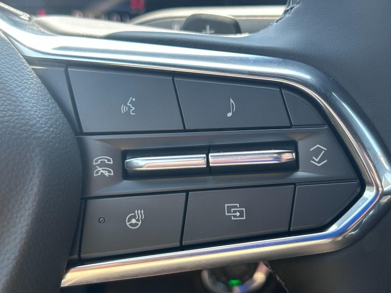 Chevrolet Tahoe Vehicle Full-screen Gallery Image 17