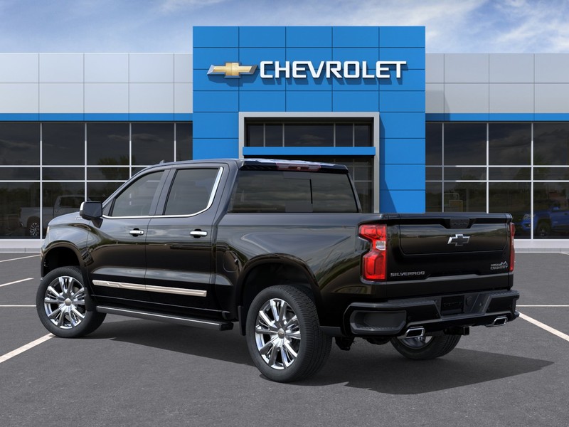 Chevrolet Silverado 1500 Vehicle Full-screen Gallery Image 3