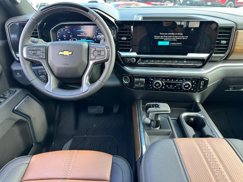 Chevrolet Silverado 1500 Vehicle Full-screen Gallery Image 7