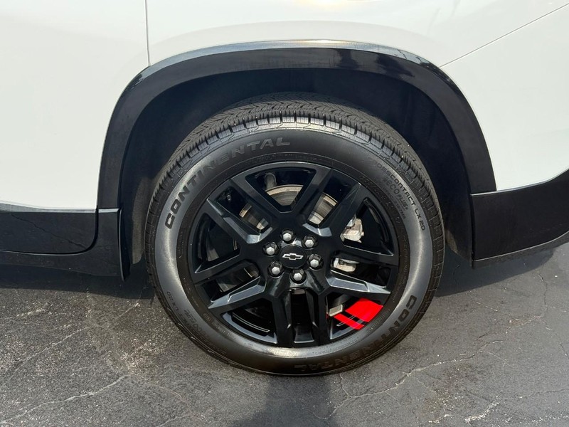 Chevrolet Traverse Vehicle Full-screen Gallery Image 4
