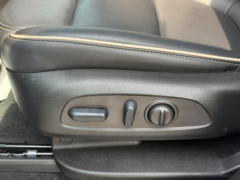 Chevrolet Traverse Vehicle Full-screen Gallery Image 19