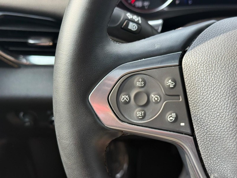 Chevrolet Traverse Vehicle Full-screen Gallery Image 20