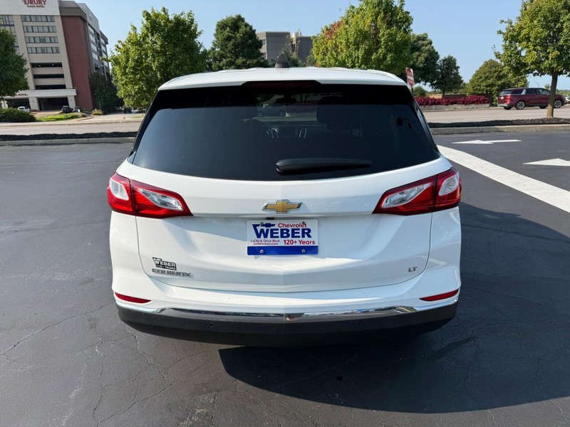 Chevrolet Equinox Vehicle Full-screen Gallery Image 6