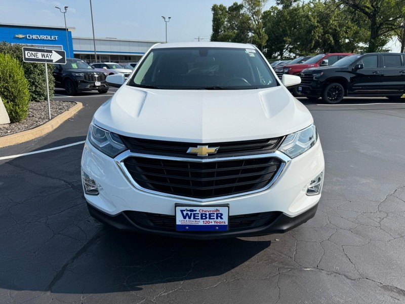 Chevrolet Equinox Vehicle Full-screen Gallery Image 9