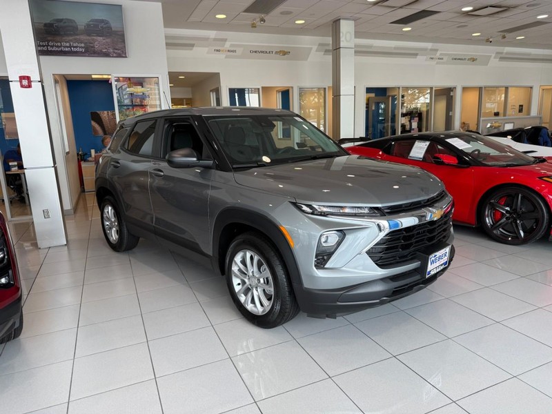 Chevrolet TrailBlazer Vehicle Full-screen Gallery Image 2