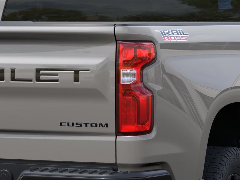 Chevrolet Silverado 1500 Vehicle Full-screen Gallery Image 11