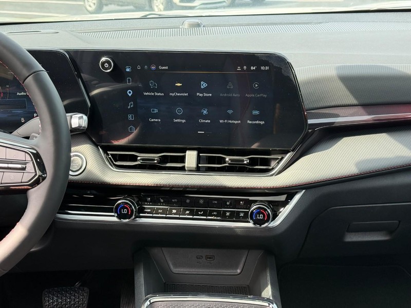 Chevrolet Equinox Vehicle Full-screen Gallery Image 9