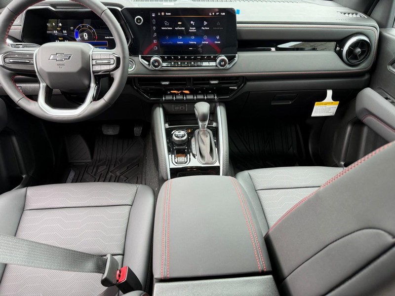 Chevrolet Colorado Vehicle Full-screen Gallery Image 6