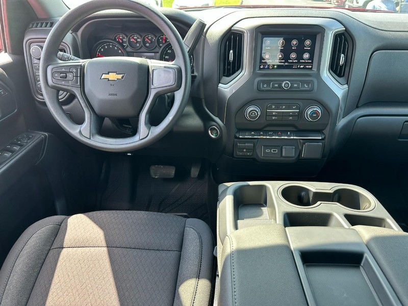 Chevrolet Silverado 1500 Vehicle Full-screen Gallery Image 5