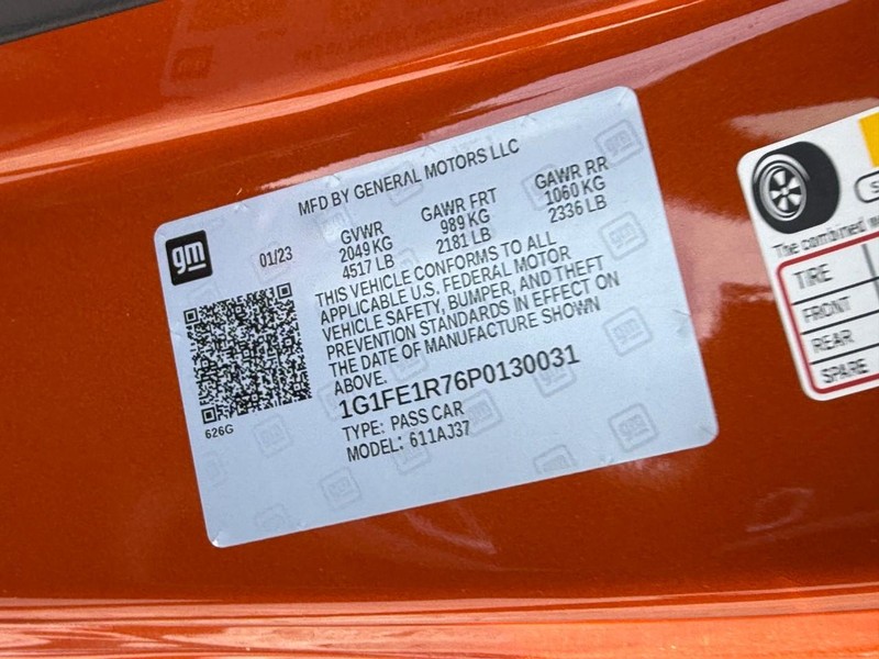 Chevrolet Camaro Vehicle Full-screen Gallery Image 19