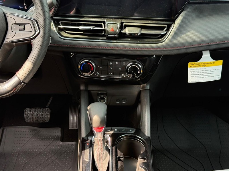 Chevrolet TrailBlazer Vehicle Full-screen Gallery Image 10