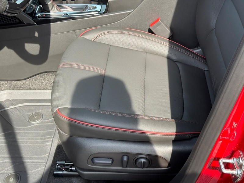 Chevrolet TrailBlazer Vehicle Full-screen Gallery Image 12