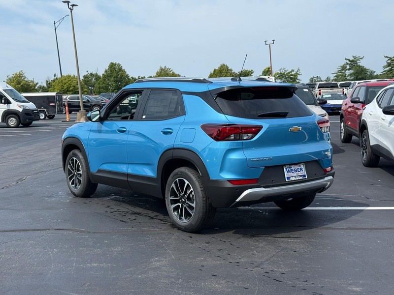 Chevrolet TrailBlazer Vehicle Full-screen Gallery Image 3