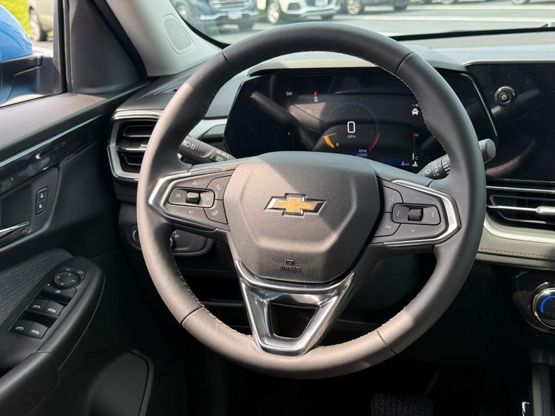 Chevrolet TrailBlazer Vehicle Full-screen Gallery Image 7