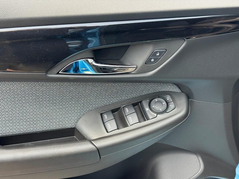 Chevrolet TrailBlazer Vehicle Full-screen Gallery Image 10