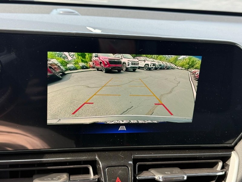 Chevrolet TrailBlazer Vehicle Full-screen Gallery Image 16