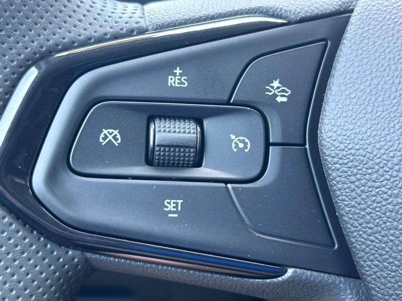 Chevrolet TrailBlazer Vehicle Full-screen Gallery Image 13