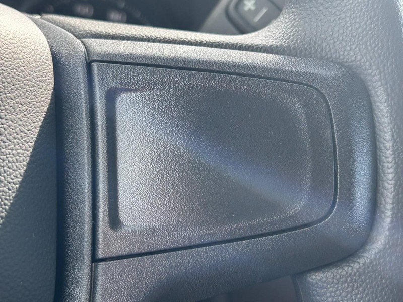 Chevrolet Silverado 1500 Vehicle Full-screen Gallery Image 14