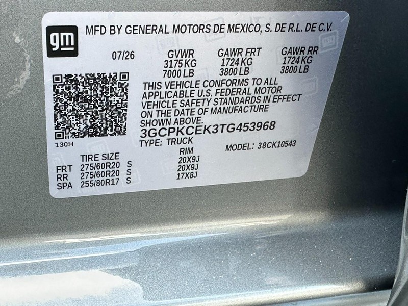 Chevrolet Silverado 1500 Vehicle Full-screen Gallery Image 13