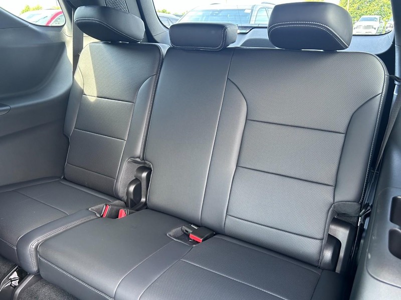 Chevrolet Traverse Vehicle Full-screen Gallery Image 5