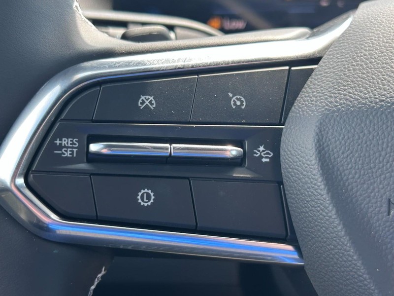 Chevrolet Traverse Vehicle Full-screen Gallery Image 15