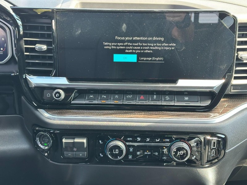 Chevrolet Silverado 1500 Vehicle Full-screen Gallery Image 7