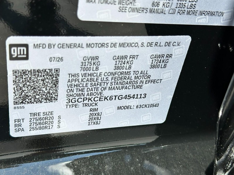 Chevrolet Silverado 1500 Vehicle Full-screen Gallery Image 13