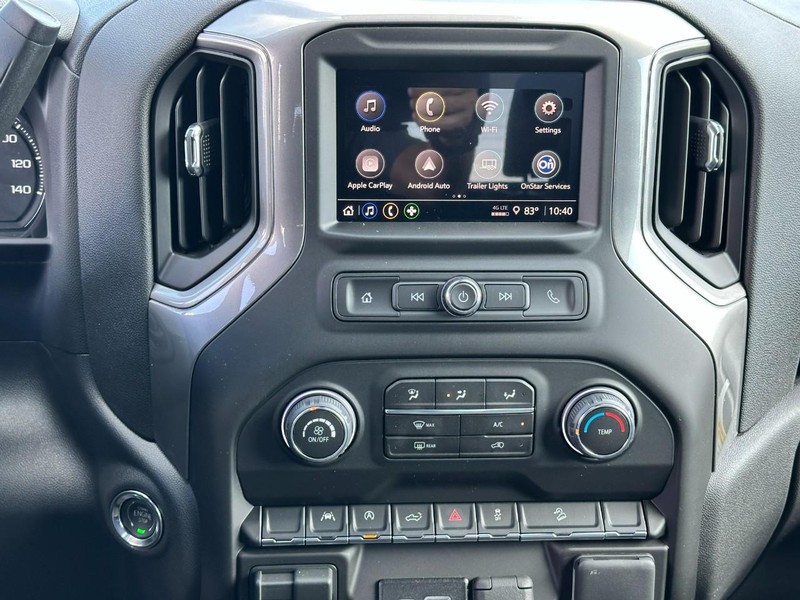 Chevrolet Silverado 1500 Vehicle Full-screen Gallery Image 7