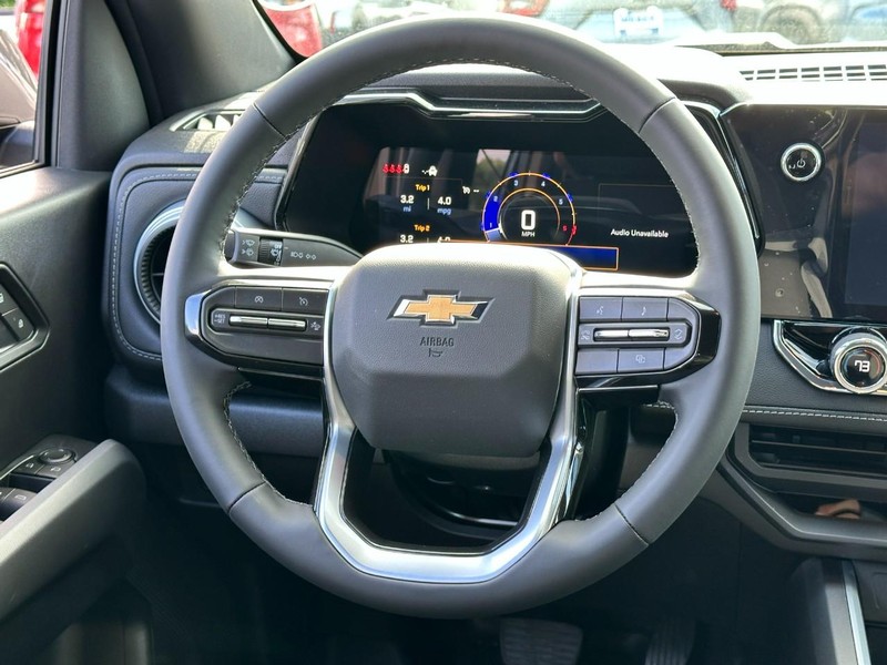 Chevrolet Colorado Vehicle Full-screen Gallery Image 7