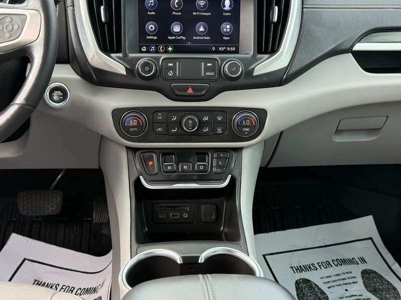 GMC Terrain Vehicle Full-screen Gallery Image 14