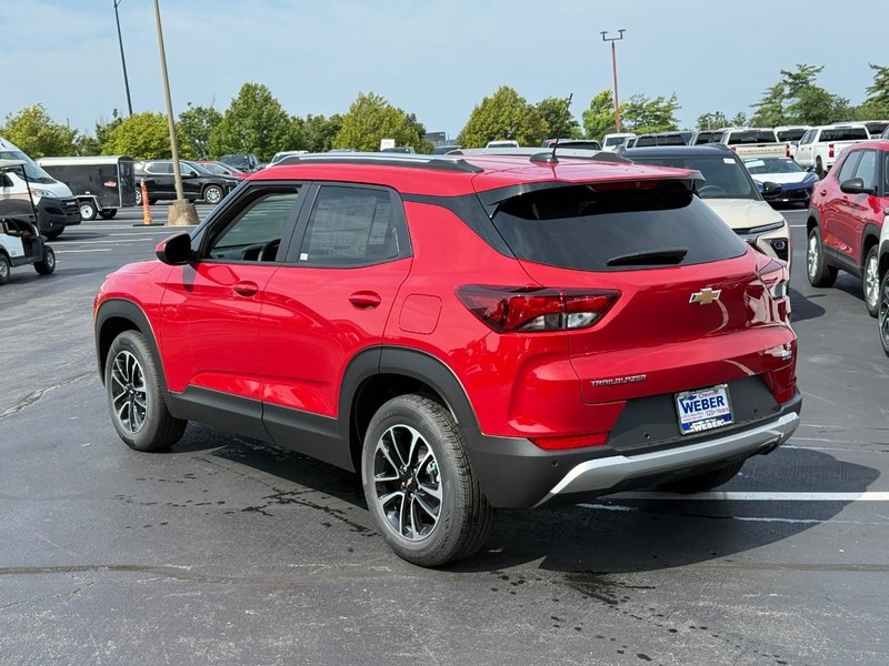 Chevrolet TrailBlazer Vehicle Full-screen Gallery Image 3