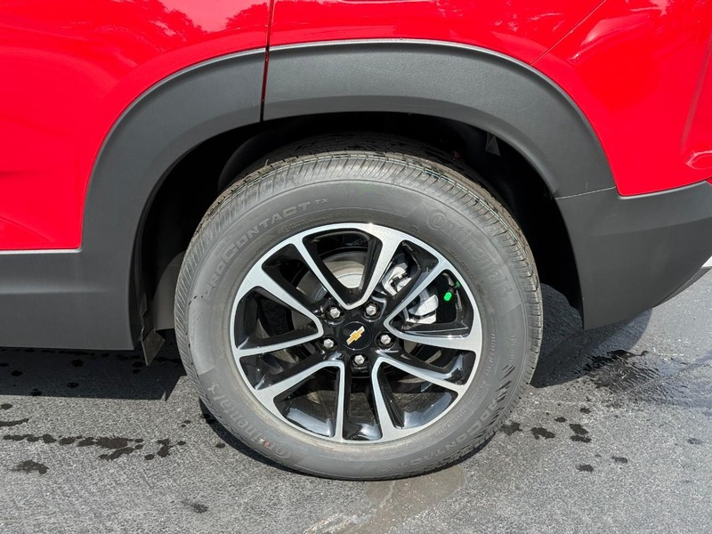 Chevrolet TrailBlazer Vehicle Full-screen Gallery Image 4