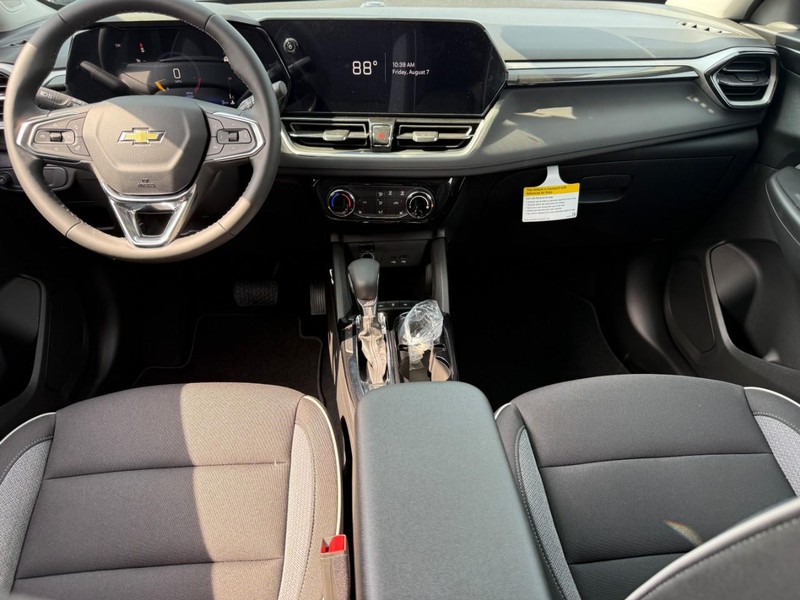 Chevrolet TrailBlazer Vehicle Full-screen Gallery Image 6