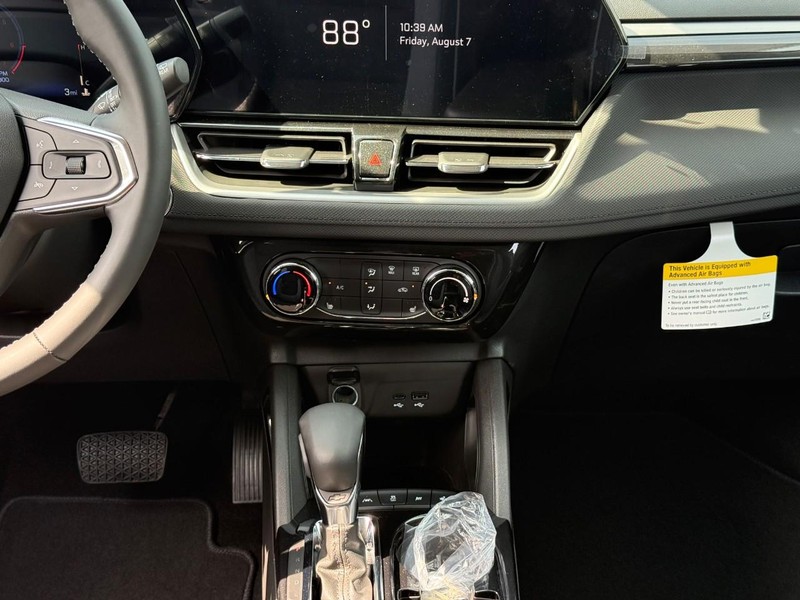 Chevrolet TrailBlazer Vehicle Full-screen Gallery Image 9