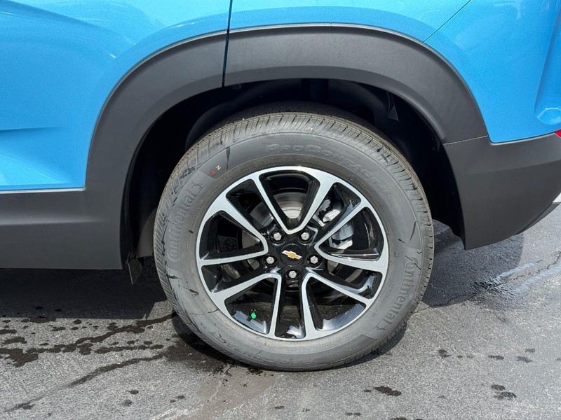 Chevrolet TrailBlazer Vehicle Full-screen Gallery Image 4