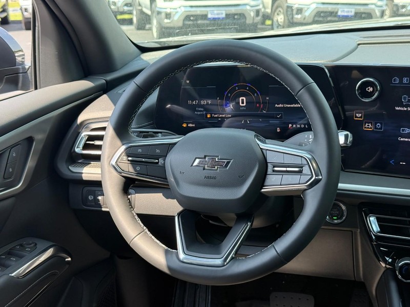 Chevrolet Traverse Vehicle Full-screen Gallery Image 8