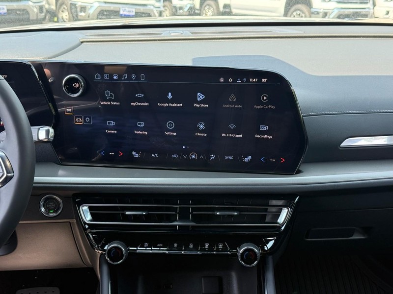 Chevrolet Traverse Vehicle Full-screen Gallery Image 9