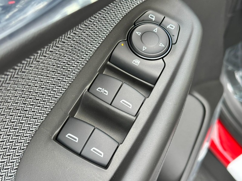 Chevrolet TrailBlazer Vehicle Full-screen Gallery Image 9