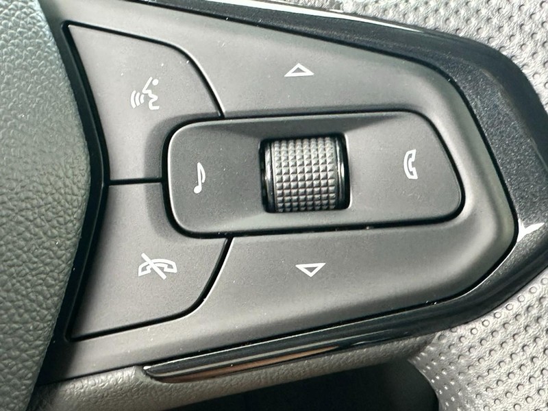 Chevrolet TrailBlazer Vehicle Full-screen Gallery Image 11
