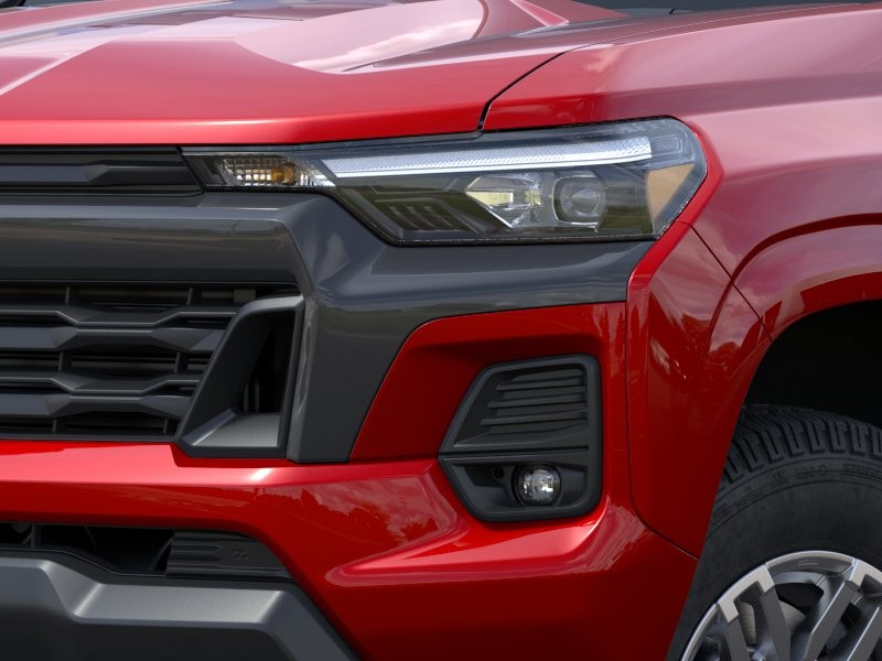 Chevrolet Colorado Vehicle Full-screen Gallery Image 10