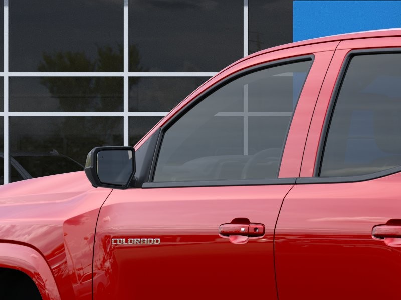 Chevrolet Colorado Vehicle Full-screen Gallery Image 12