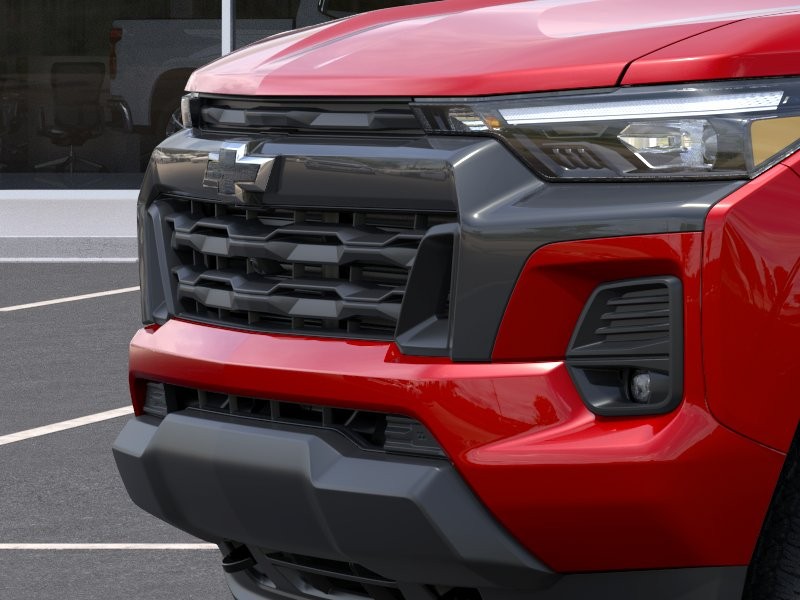 Chevrolet Colorado Vehicle Full-screen Gallery Image 13