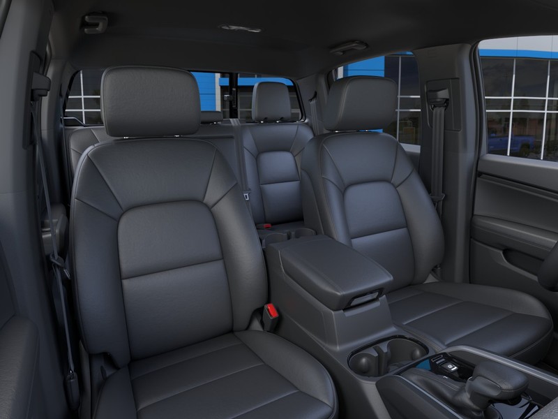 Chevrolet Colorado Vehicle Full-screen Gallery Image 16